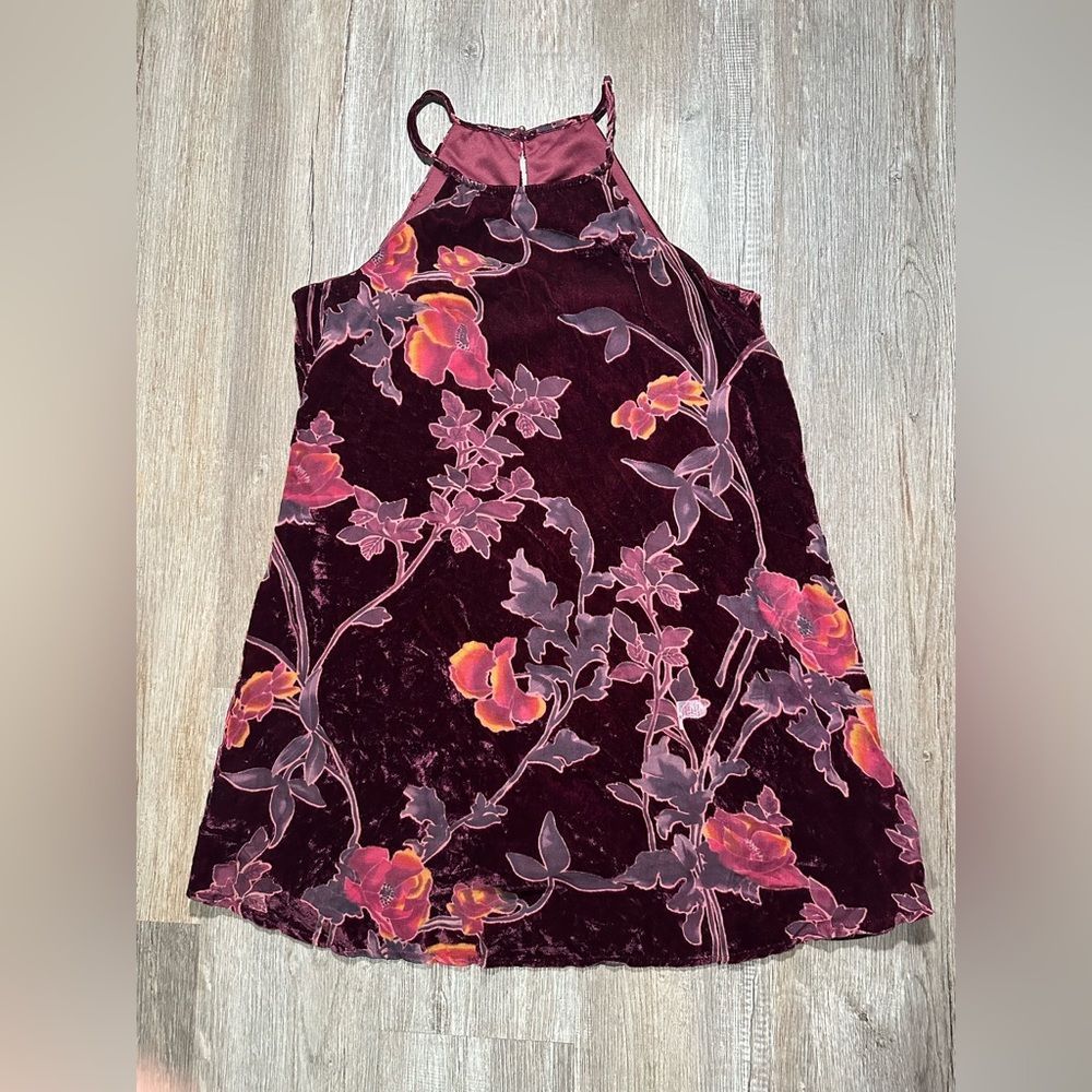 Les soeurs velour dress. Size Medium